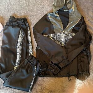 Zara Basic Women Black and Silver Tracksuit with Snake Print M/L